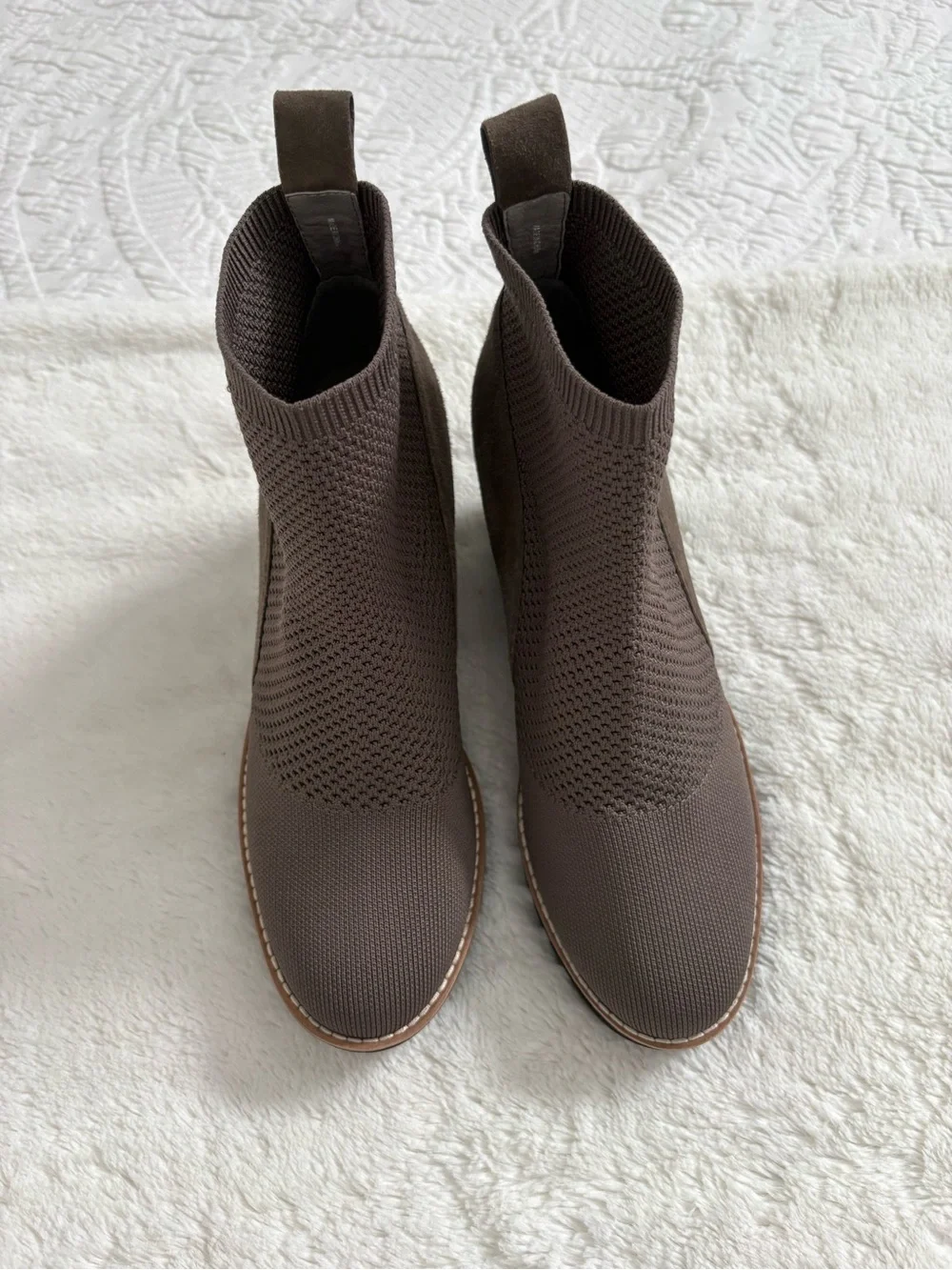 Eileen Fisher Quill platform wedge boots rye color size 8.5